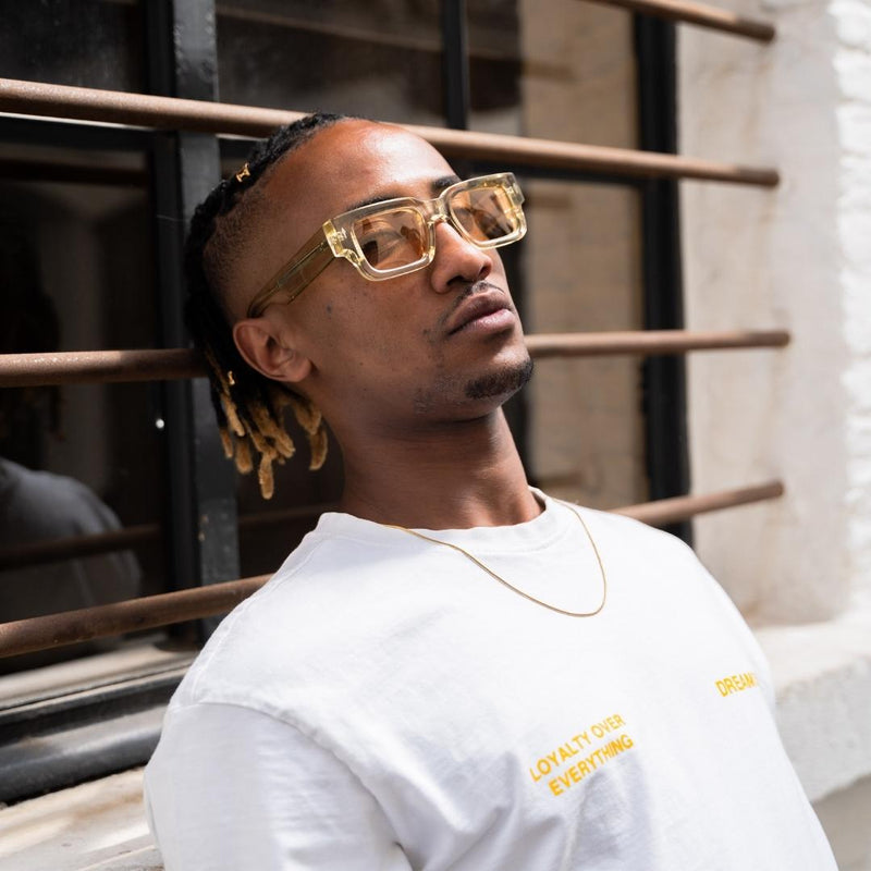 TRAVIS // CRYSTAL YELLOW BROWN