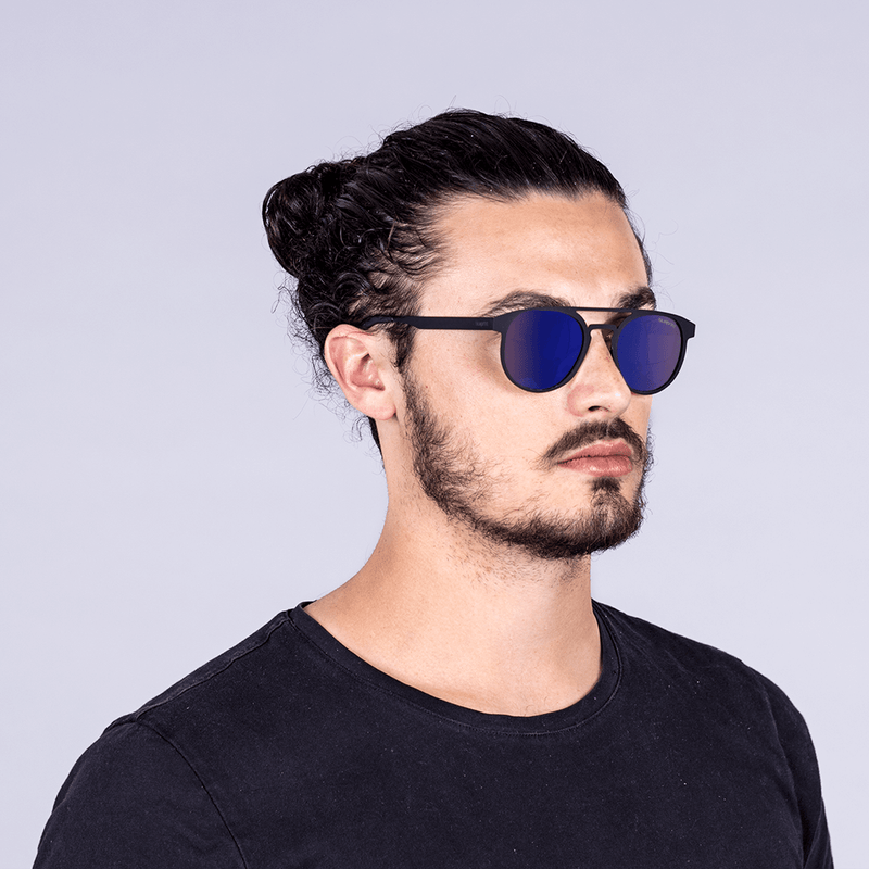 Lewis // Rubber Black Midnight